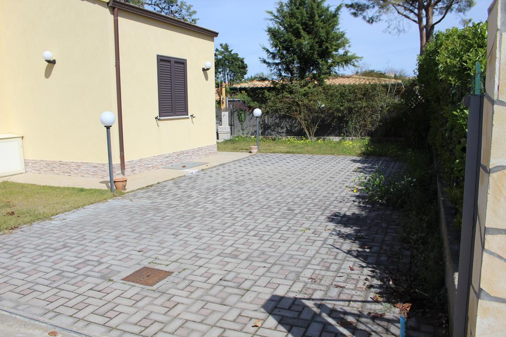 Casa Vacanze Roccella Beach Campofelice Di Roccella Exterior foto